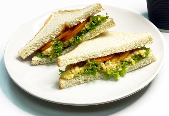 Nasi Ayam Garing Mixed Sandwich