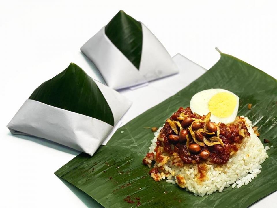 Nasi Ayam Garing Nasi Lemak Bilis