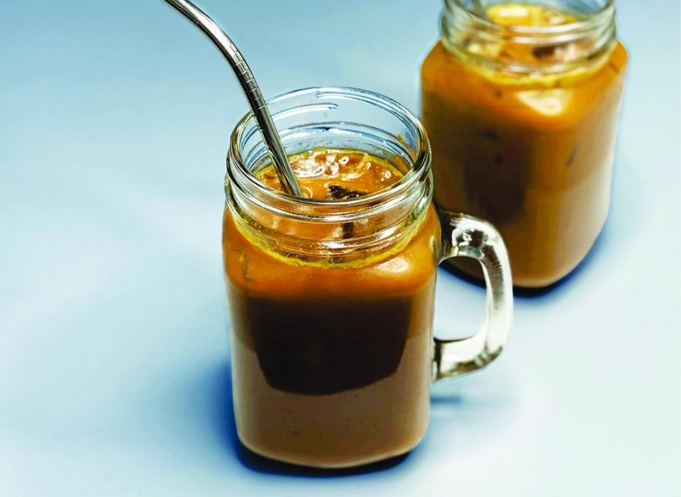 Nasi Ayam Garing Kopi Susu Ais